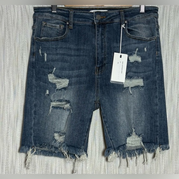 Trendy Distressed Blue Denim Shorts - Picture 1 of 4